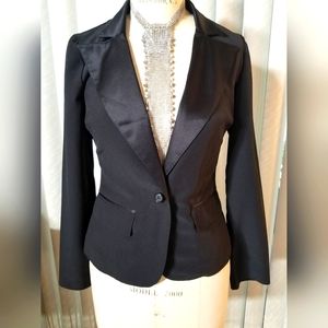 White House Black Market black tuxedo style Blazer